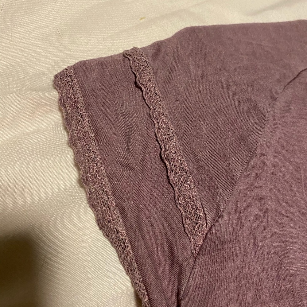 MAUVE CROP AMERICAN EAGLE SHIRT